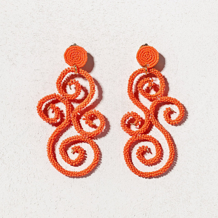 FLORA - Salmon chandelier earrings in vintage beads